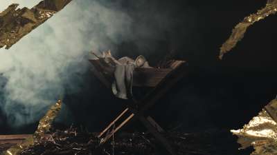 Nativity Manger 1 Gold